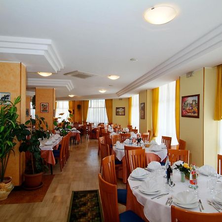 Grand Eurhotel Montesilvano Marina Exteriör bild
