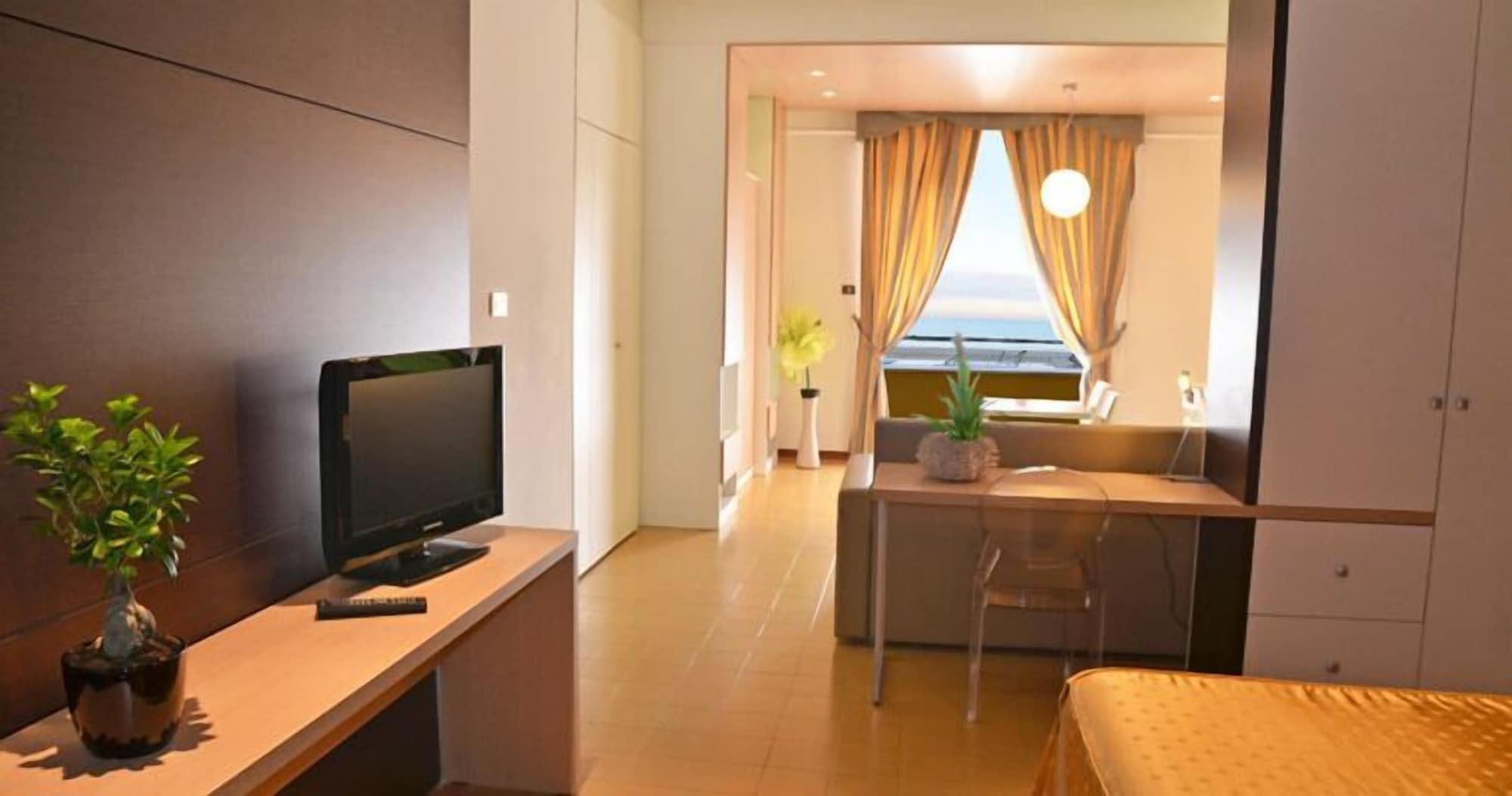 Grand Eurhotel Montesilvano Marina Exteriör bild