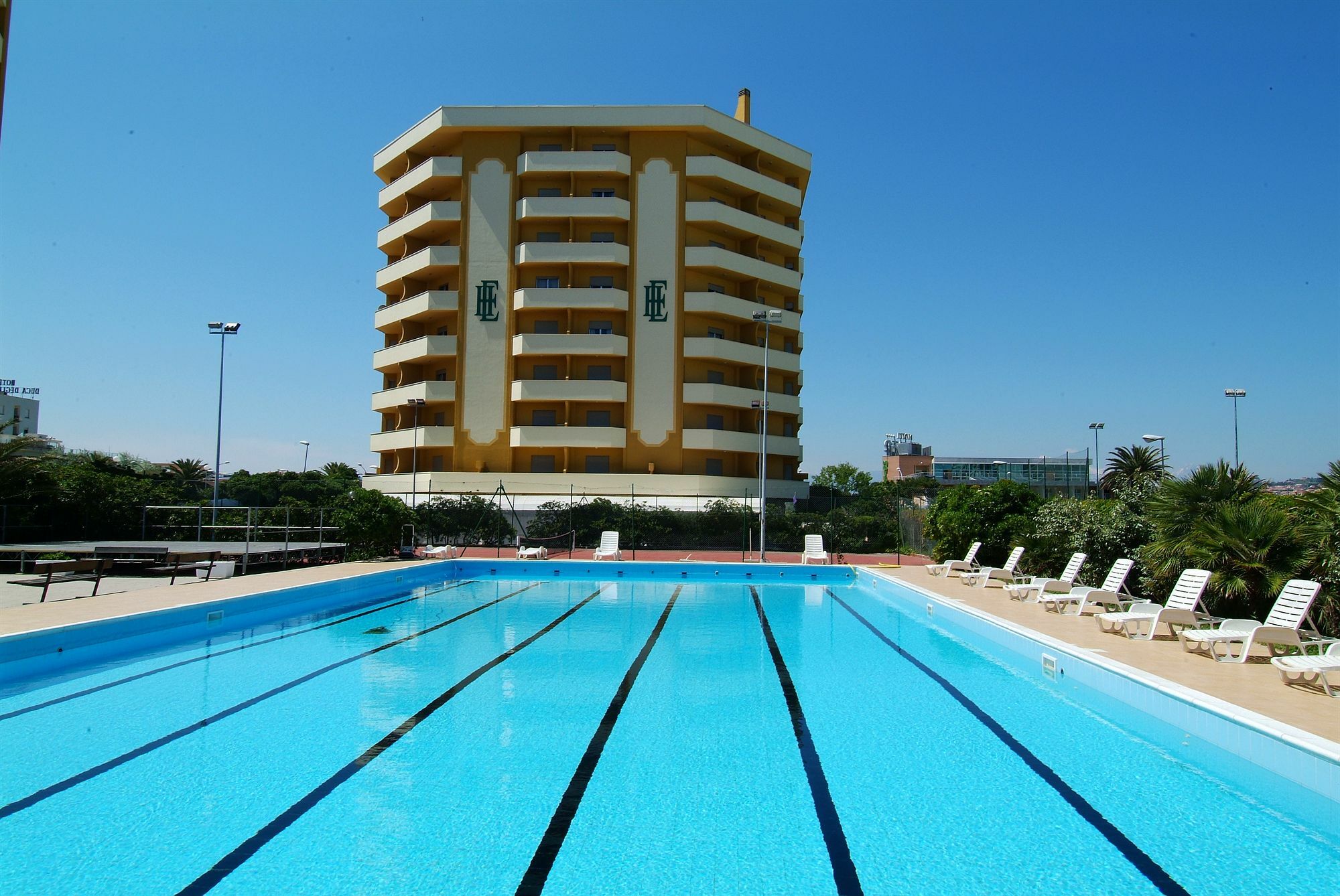 Grand Eurhotel Montesilvano Marina Exteriör bild